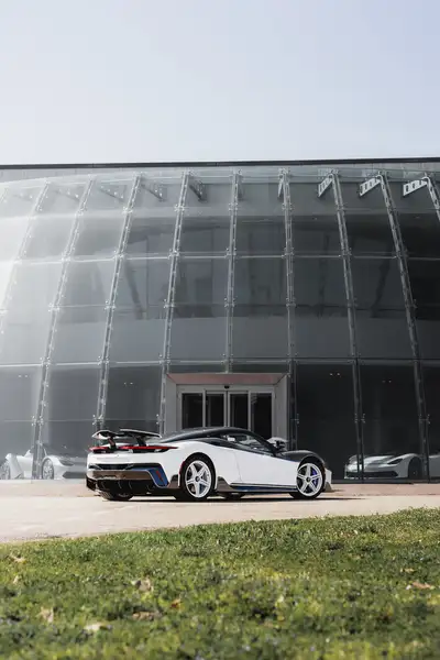 Pininfarina Battista Reversario_7.jpg Pininfarina Battista Reversario_7.jpg